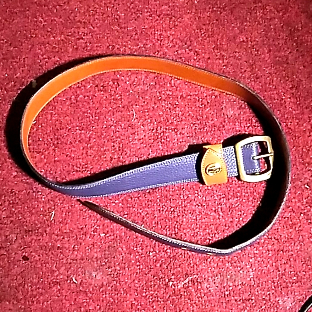 Dooney & Bourke belt